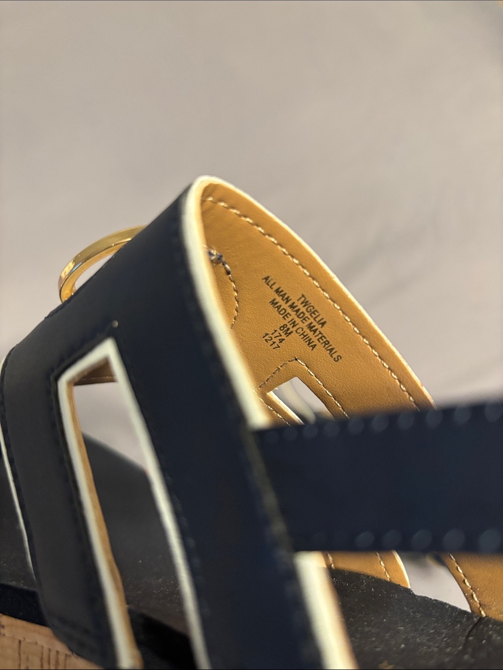 Tommy Hilfiger Navy Leather Logo Thong Sandals - Picture 4 of 8